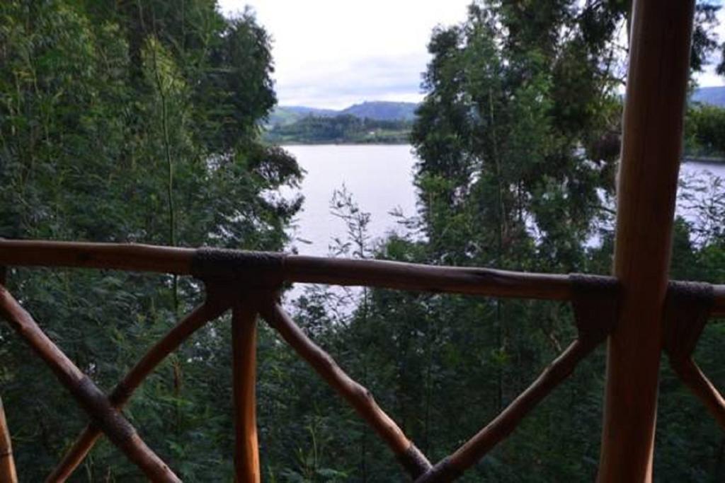 Lake Bunyonyi Eco Resort Chabahinga Ruang foto